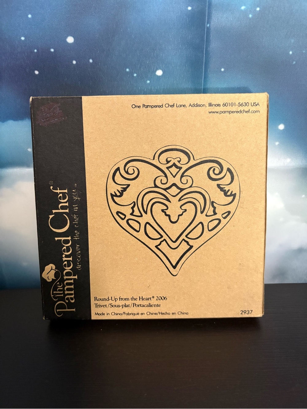 Pampered Chef Cast Iron Copper Trivet Round Up from the heart. 2006. #2937. NIB